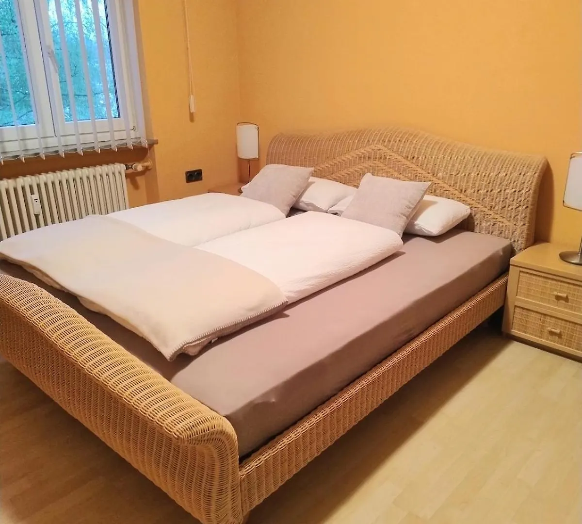 アパート Casa Dami - Charmante Ferien- Und Monteurwohnung In Flughafennaehe Hügelsheim