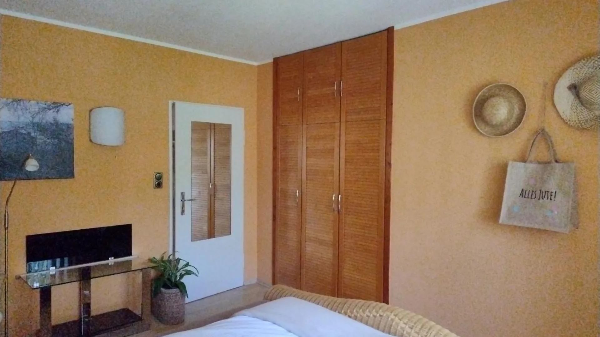 アパート Casa Dami - Charmante Ferien- Und Monteurwohnung In Flughafennaehe Hügelsheim