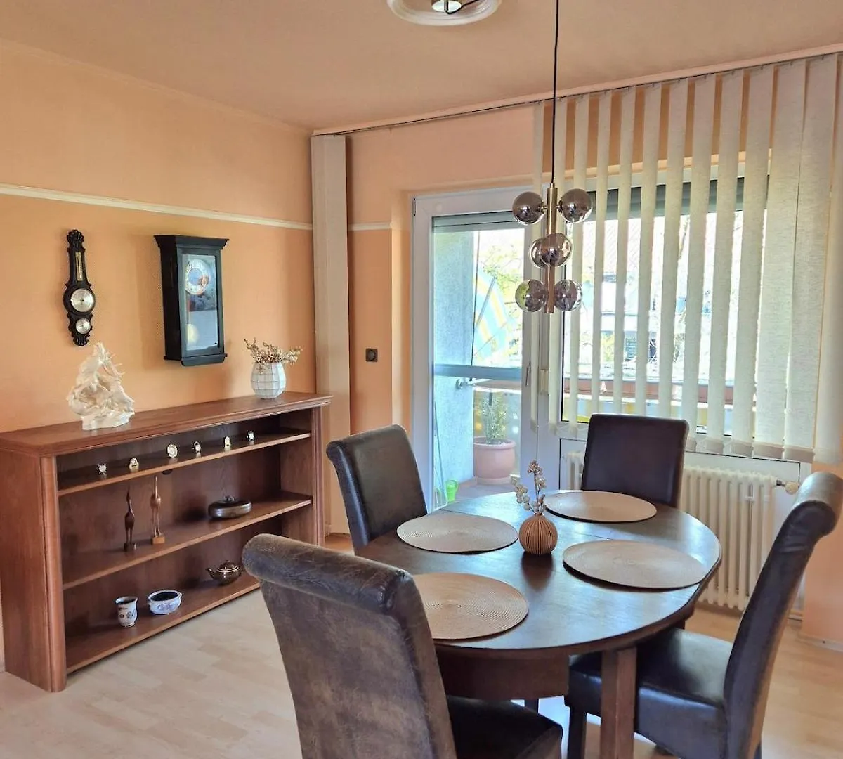Casa Dami - Charmante Ferien- Und Monteurwohnung In Flughafennaehe Hugelsheim